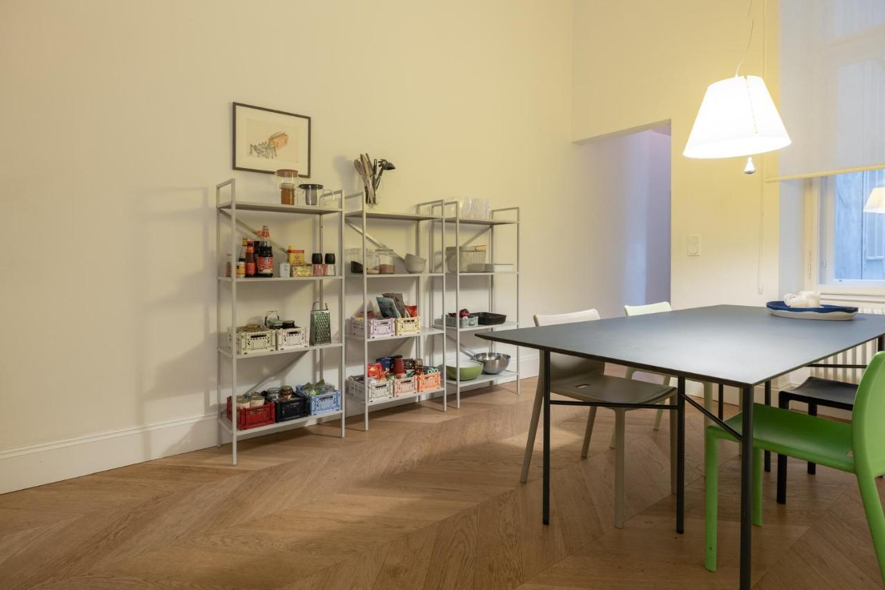 Stunning Apartment In City Center Wien Eksteriør billede