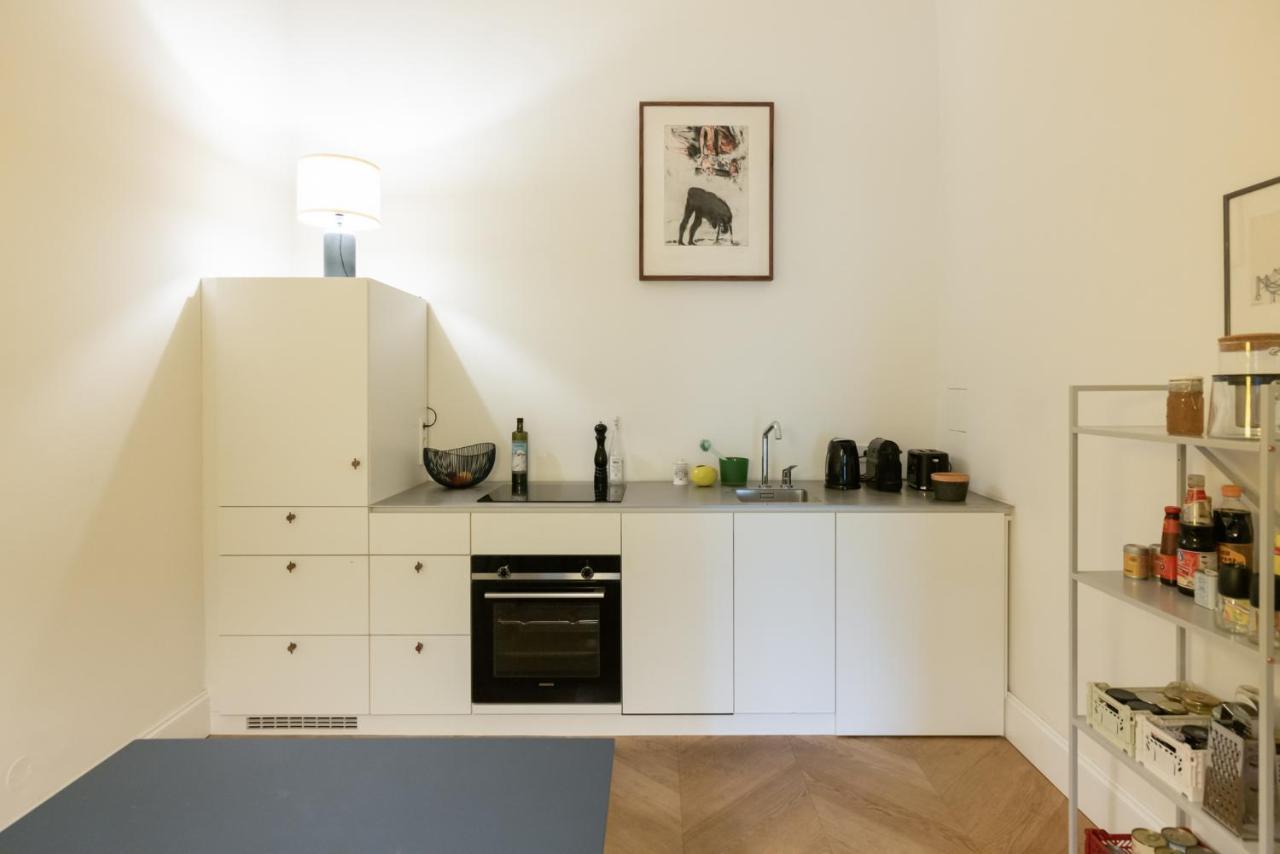 Stunning Apartment In City Center Wien Eksteriør billede
